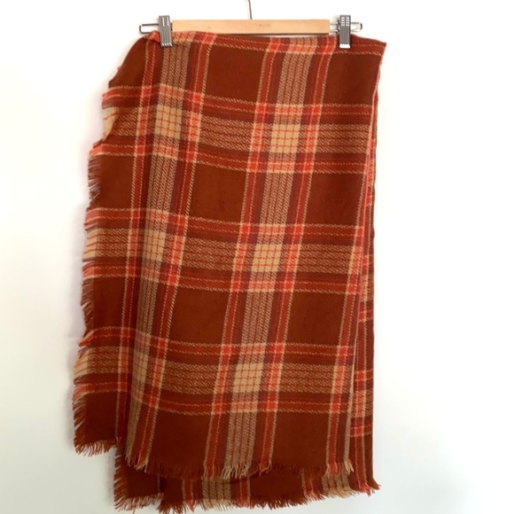 Patterned Blanket Scarf - Picture 2 of 2